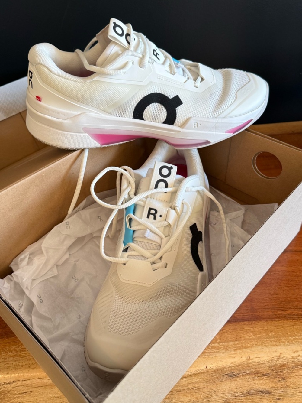 THE ROGER Pro Fire Tennis